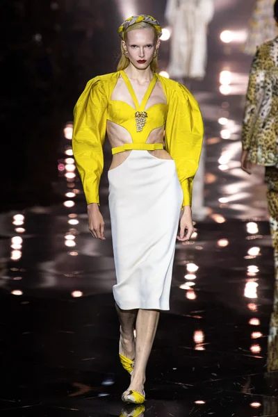 Look 34